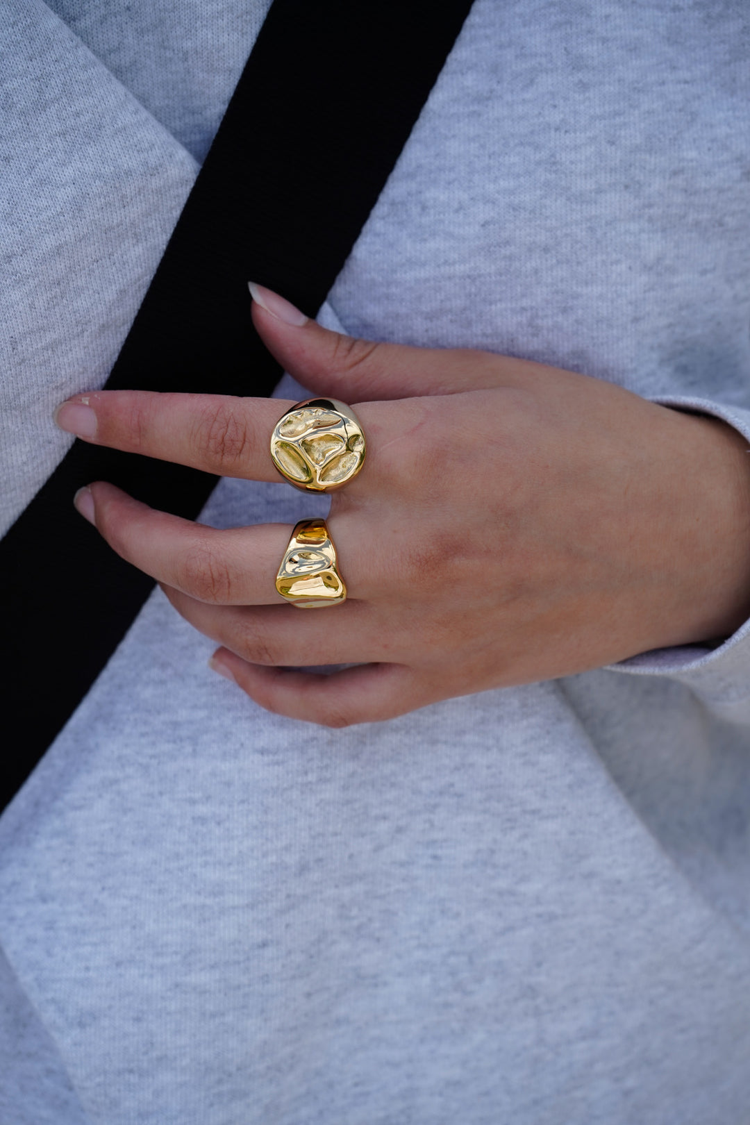 Luna Signet Ring